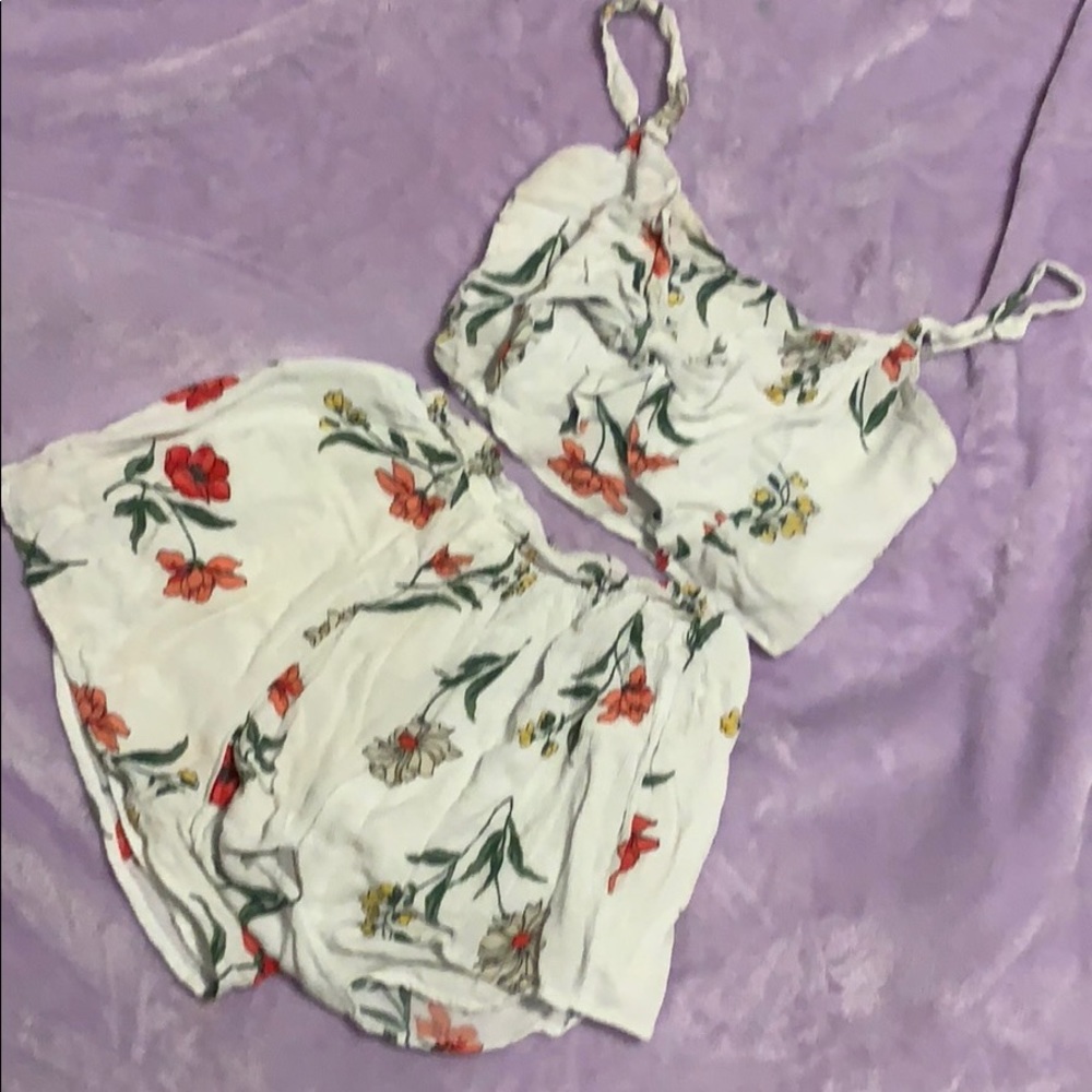 Hollister shorts and crop top